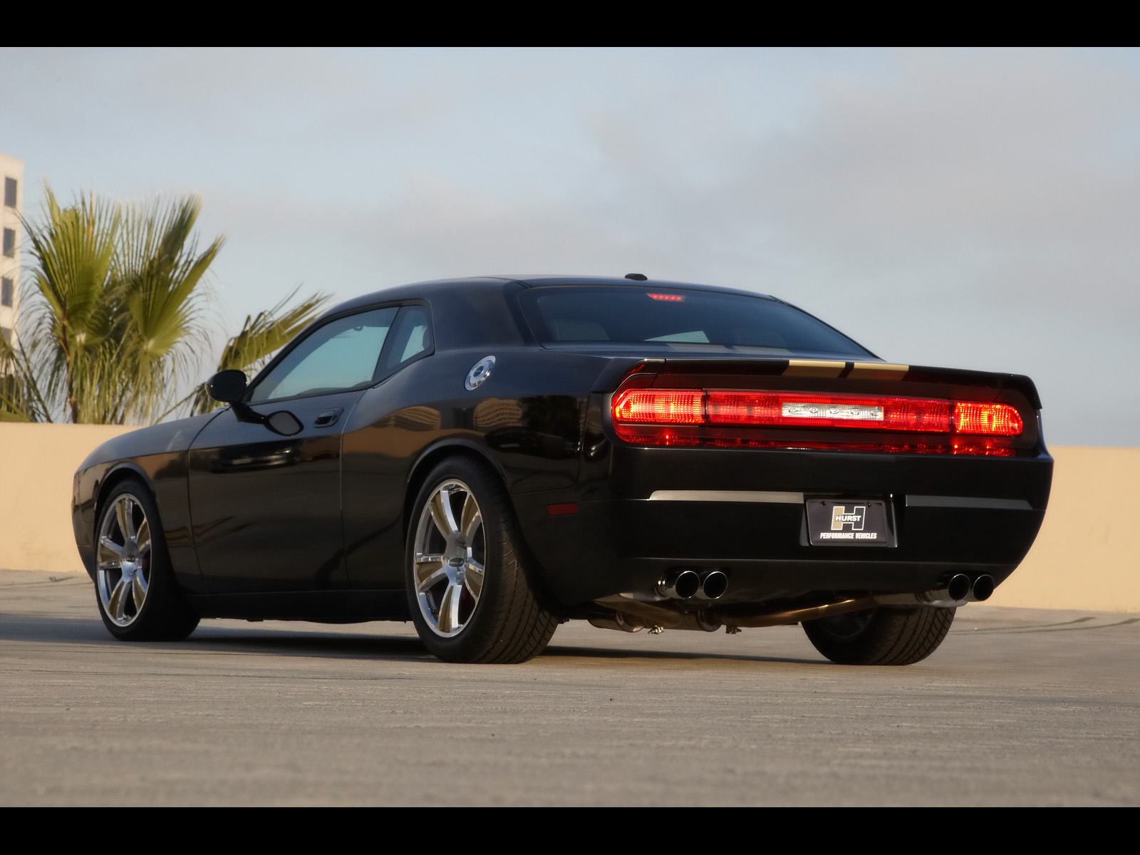 2009-Hurst-Hemi-Dodge-Challenger-Rear-Angle-1600x1200.jpg