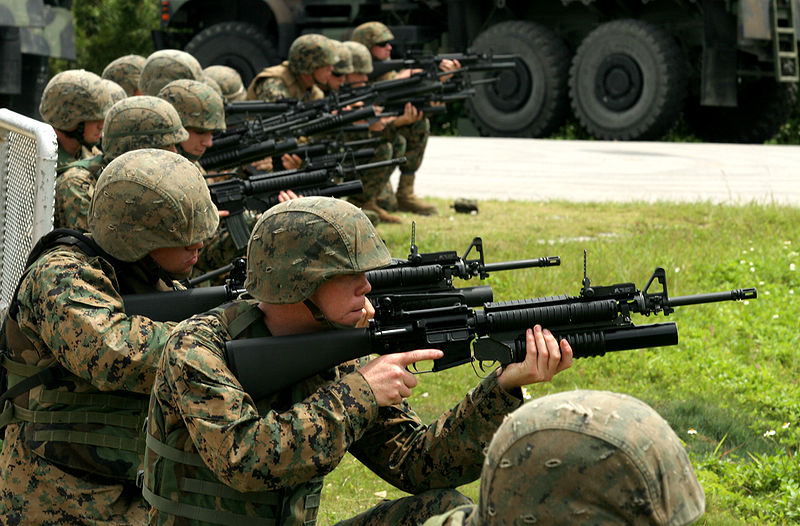 800px-Marines_M203_Training.JPG